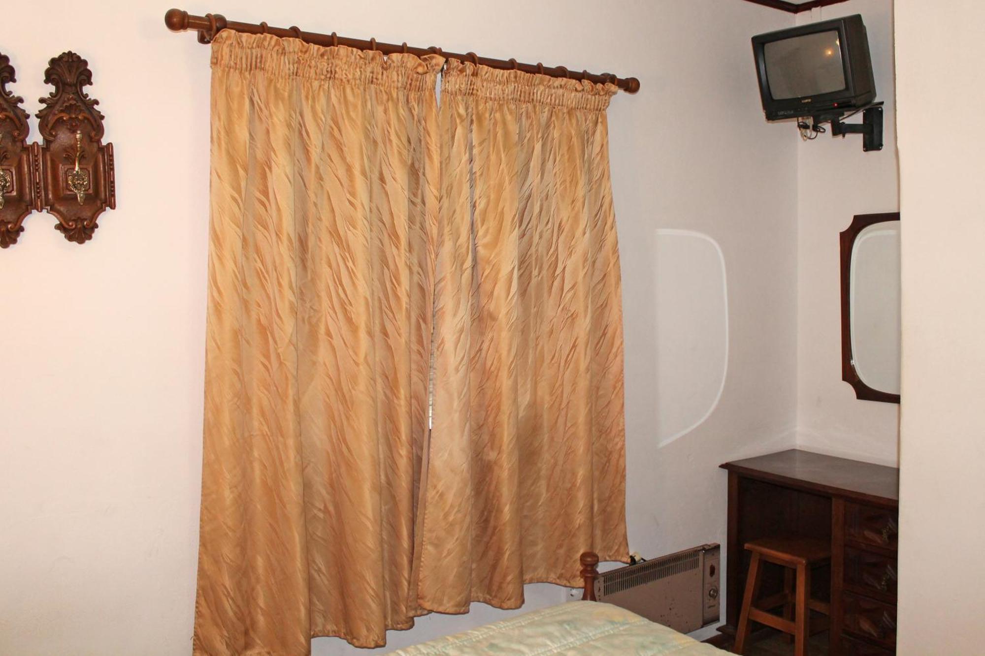 Pensao Franca Hotel Porto Room photo